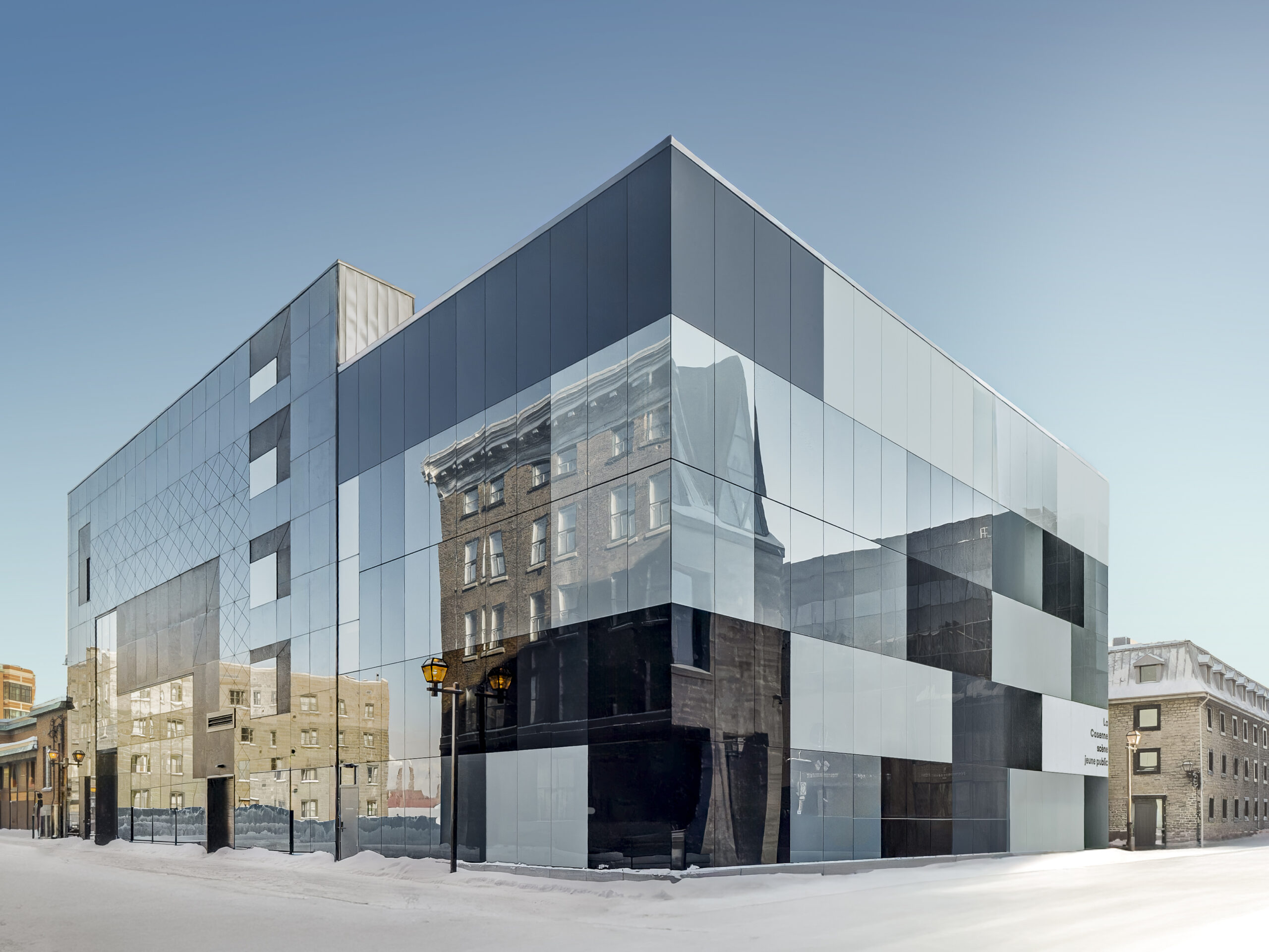 STEKAR building façade